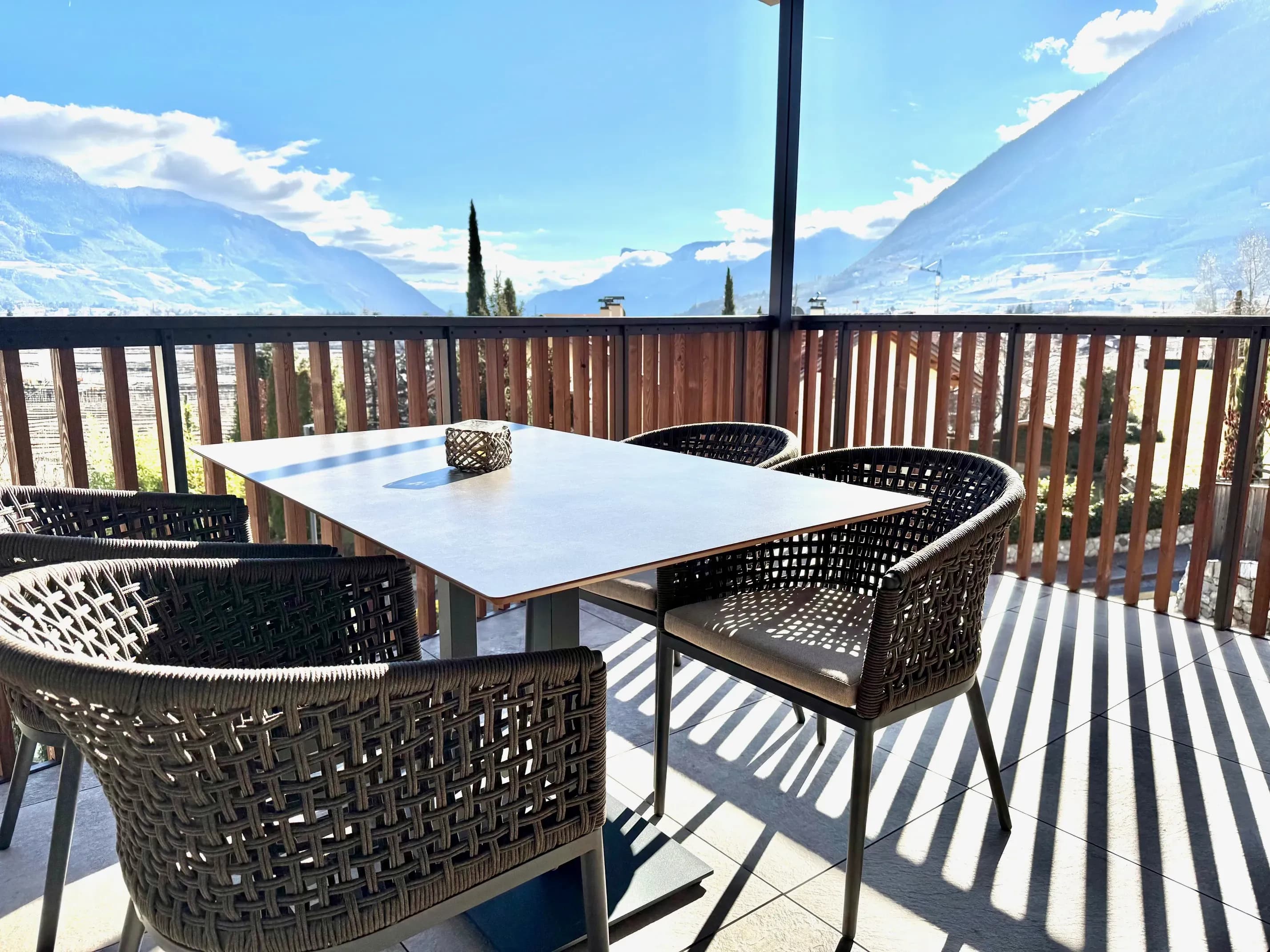 Apartment mit Panoramablick und Sauna – Wanderurlaub in Algund