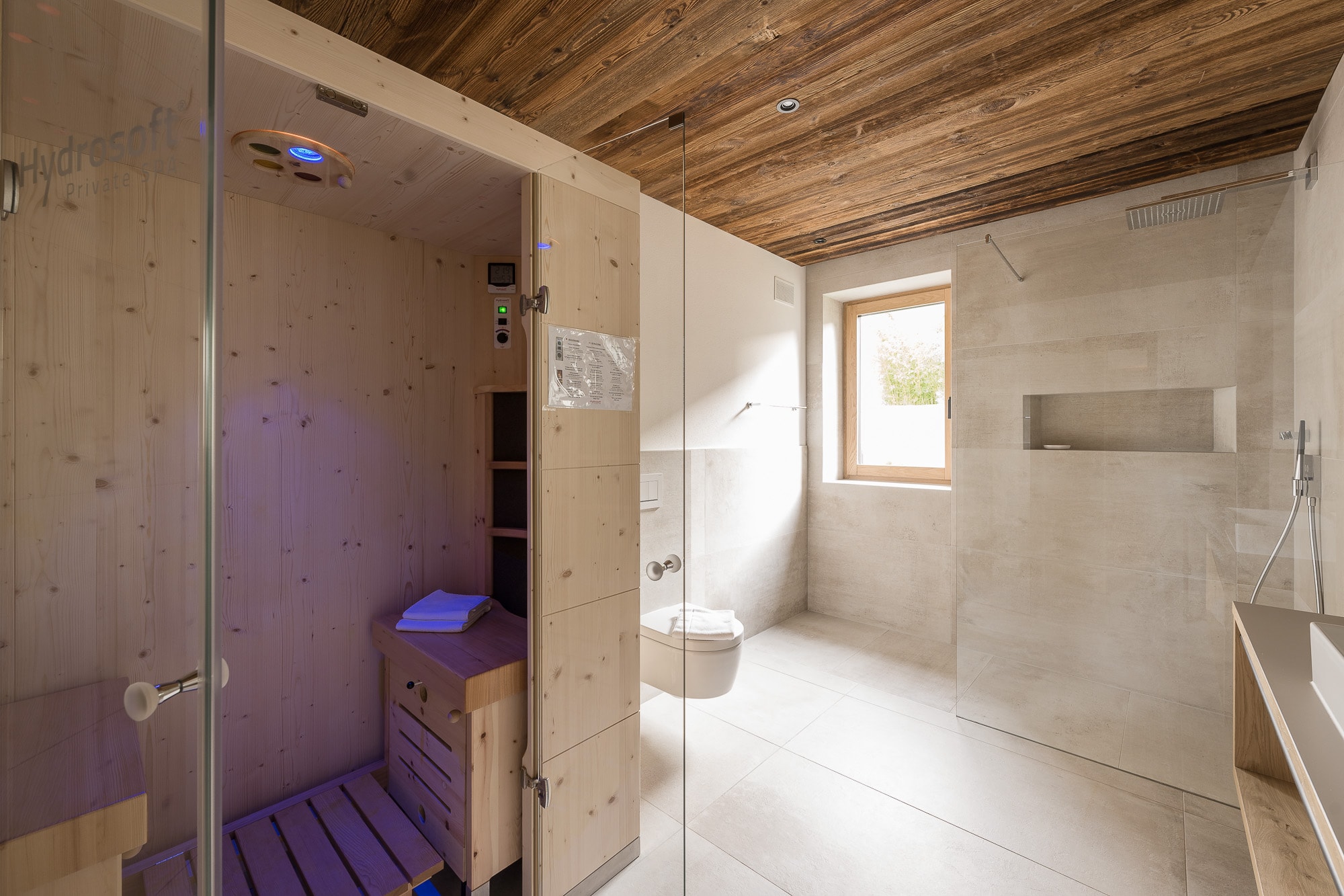 Ferienwohnung mit Wellnessbereich in Algund – Whirlpool & Infrarotkabine im Apartment