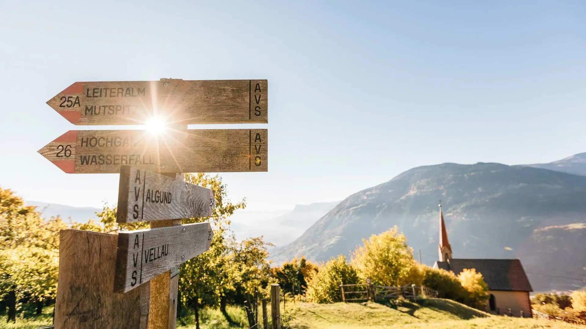 Bergurlaub mit der Familie in Algund – Ferienwohnungen mit Garten & Pool