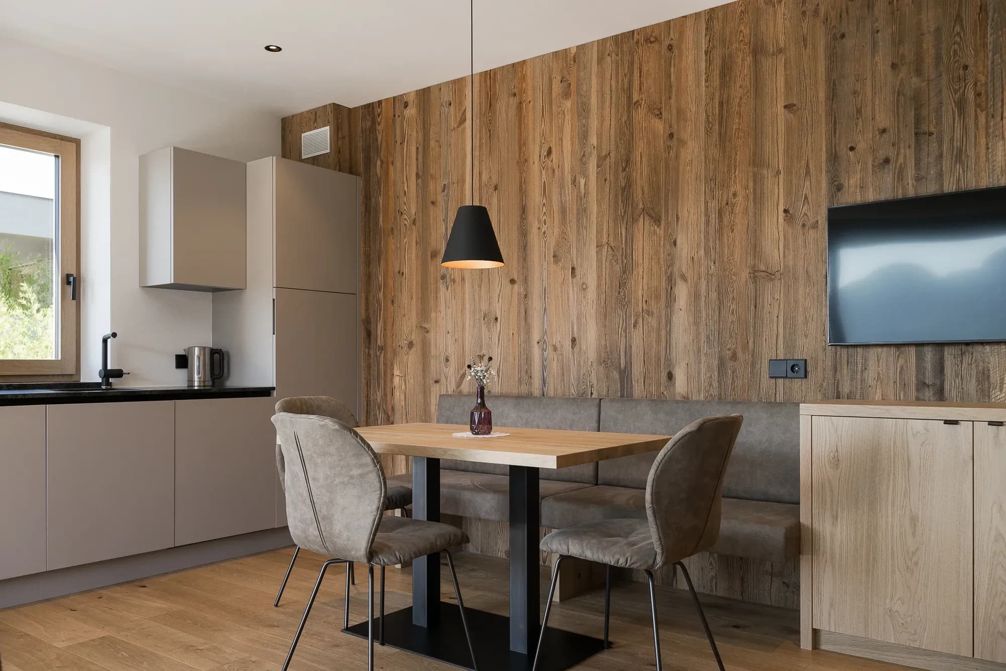 Luxus-Apartment für Paare in Südtirol – Ruhe und Natur nahe Meran